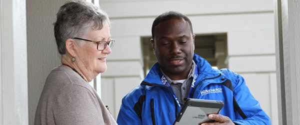 IGS Home Energy Consultant Speaking With Customer