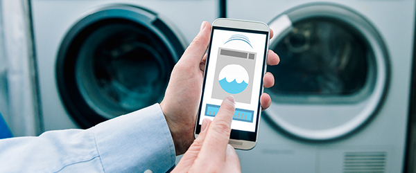 Smart phone controlling washer and dryer